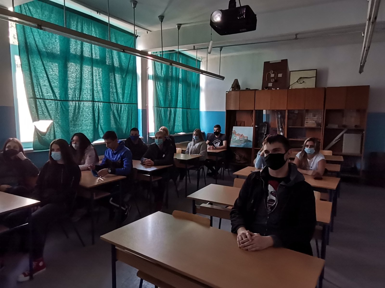 Одржано онлајн предавање за средњошколце техничког школског центра у Зворнику
